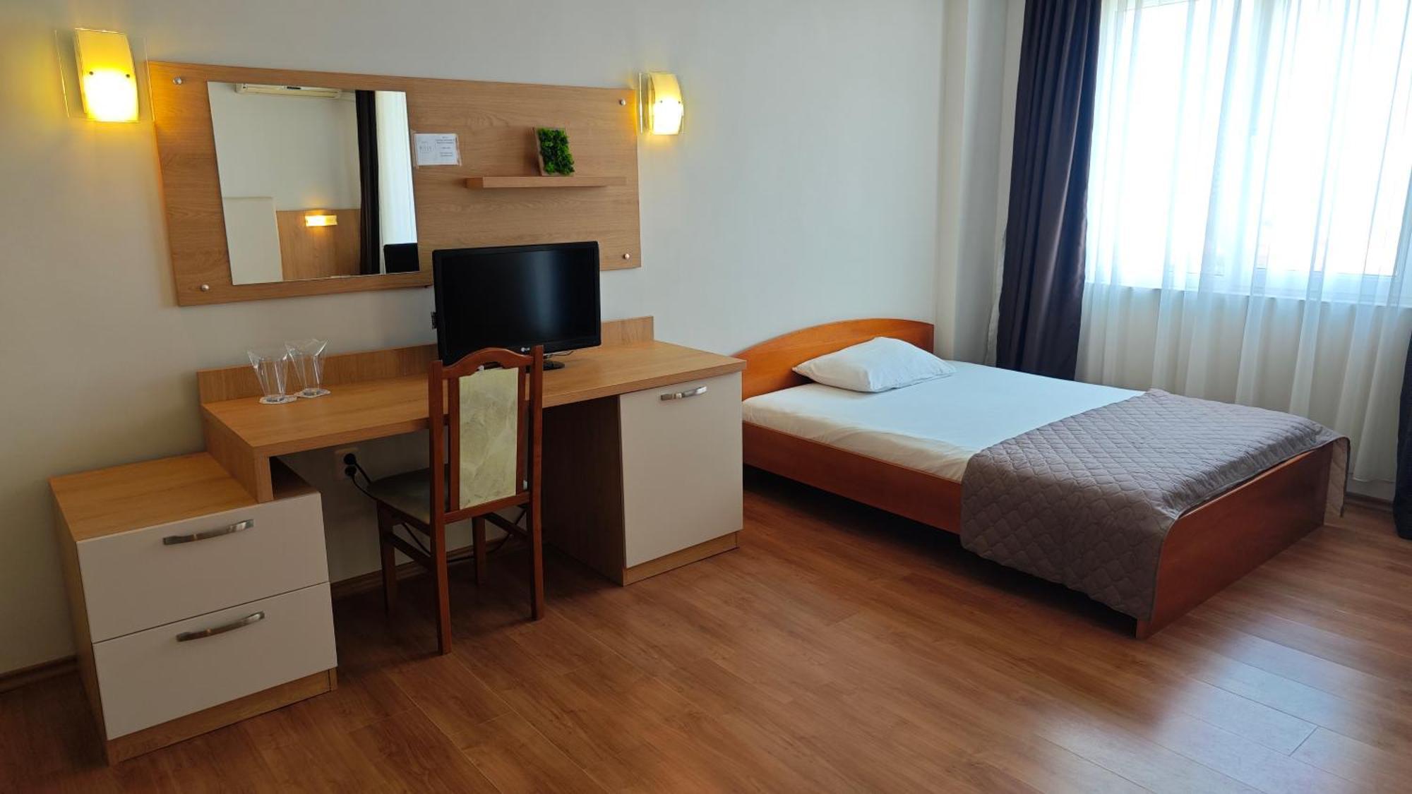 Family Hotel Milev Sveti Vlas Buitenkant foto