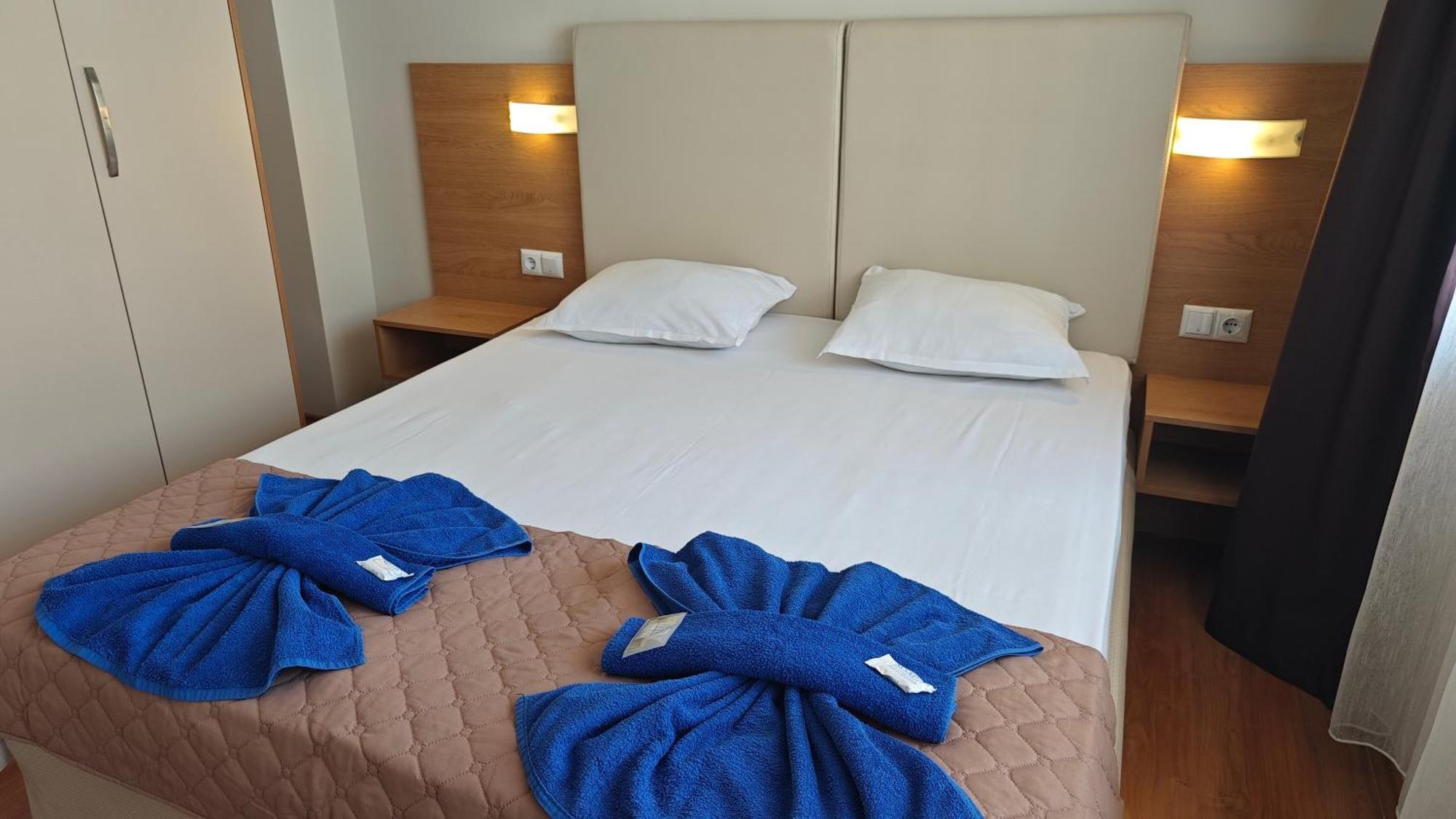 Family Hotel Milev Sveti Vlas Buitenkant foto