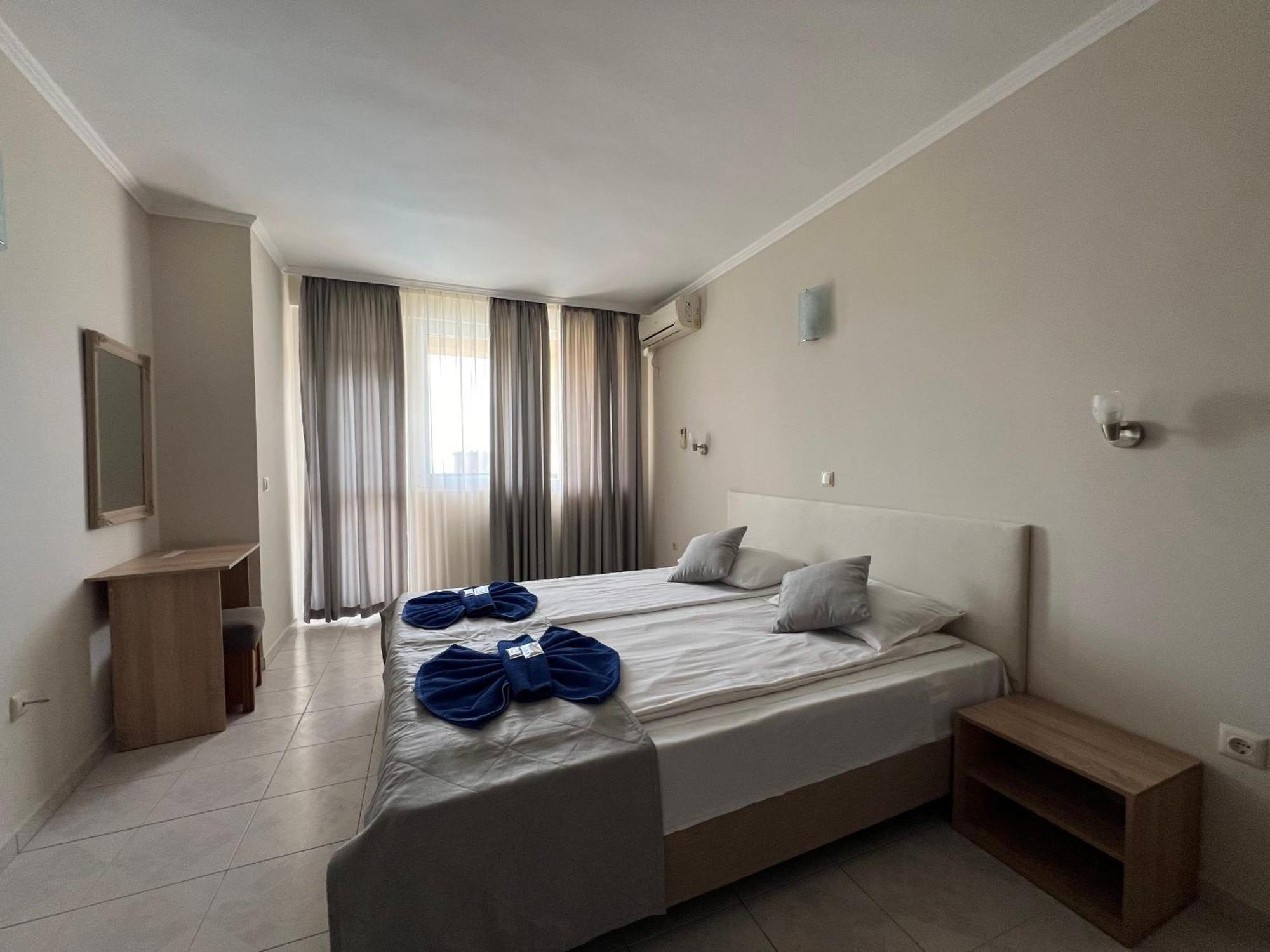 Family Hotel Milev Sveti Vlas Buitenkant foto
