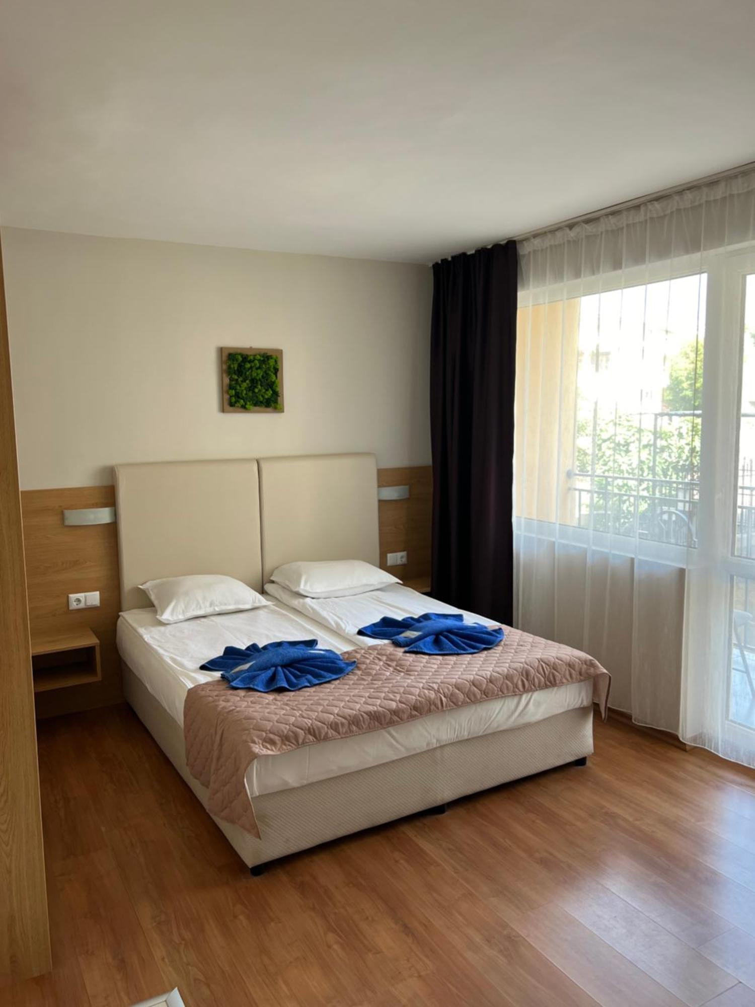 Family Hotel Milev Sveti Vlas Buitenkant foto