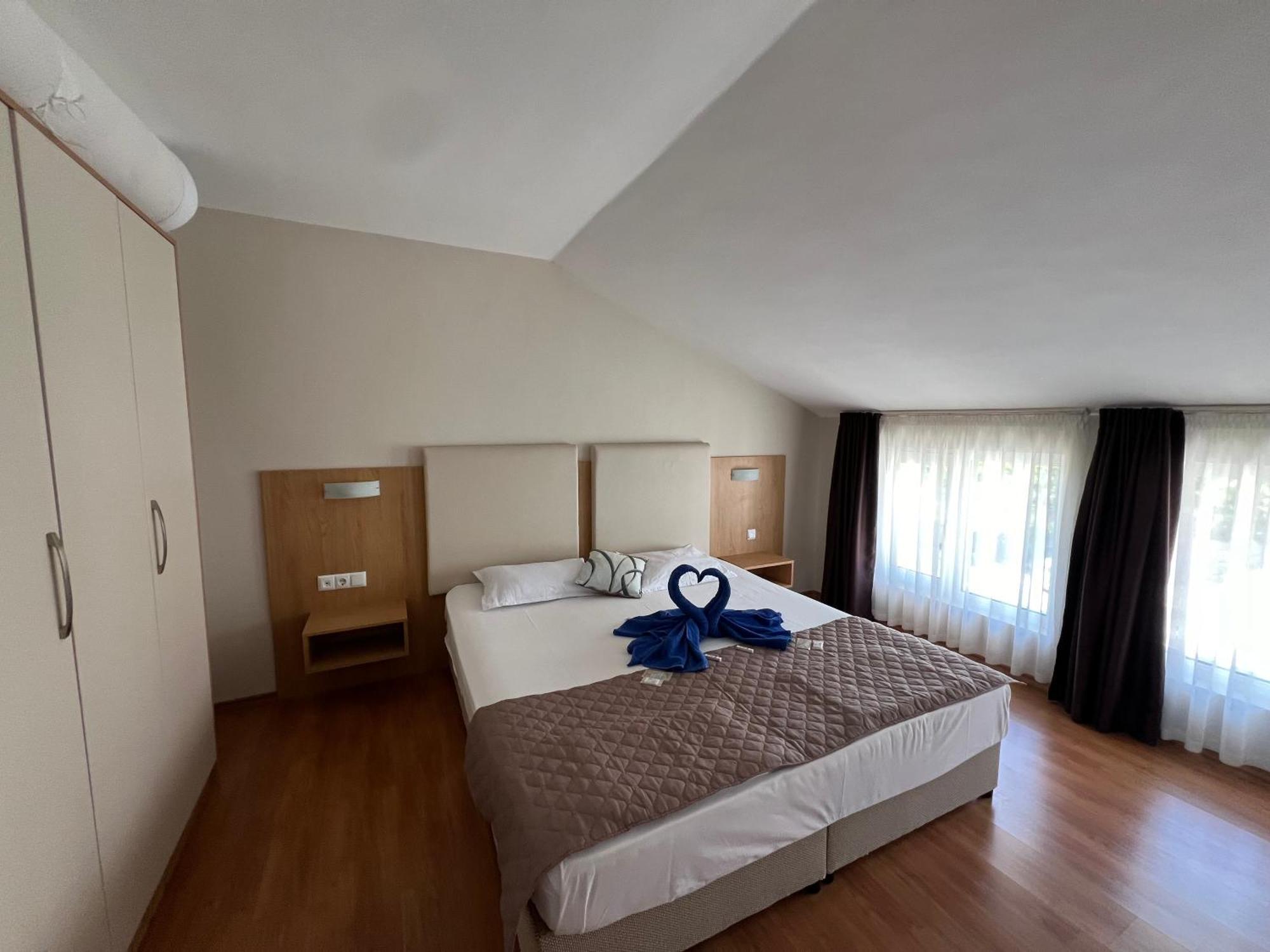 Family Hotel Milev Sveti Vlas Buitenkant foto