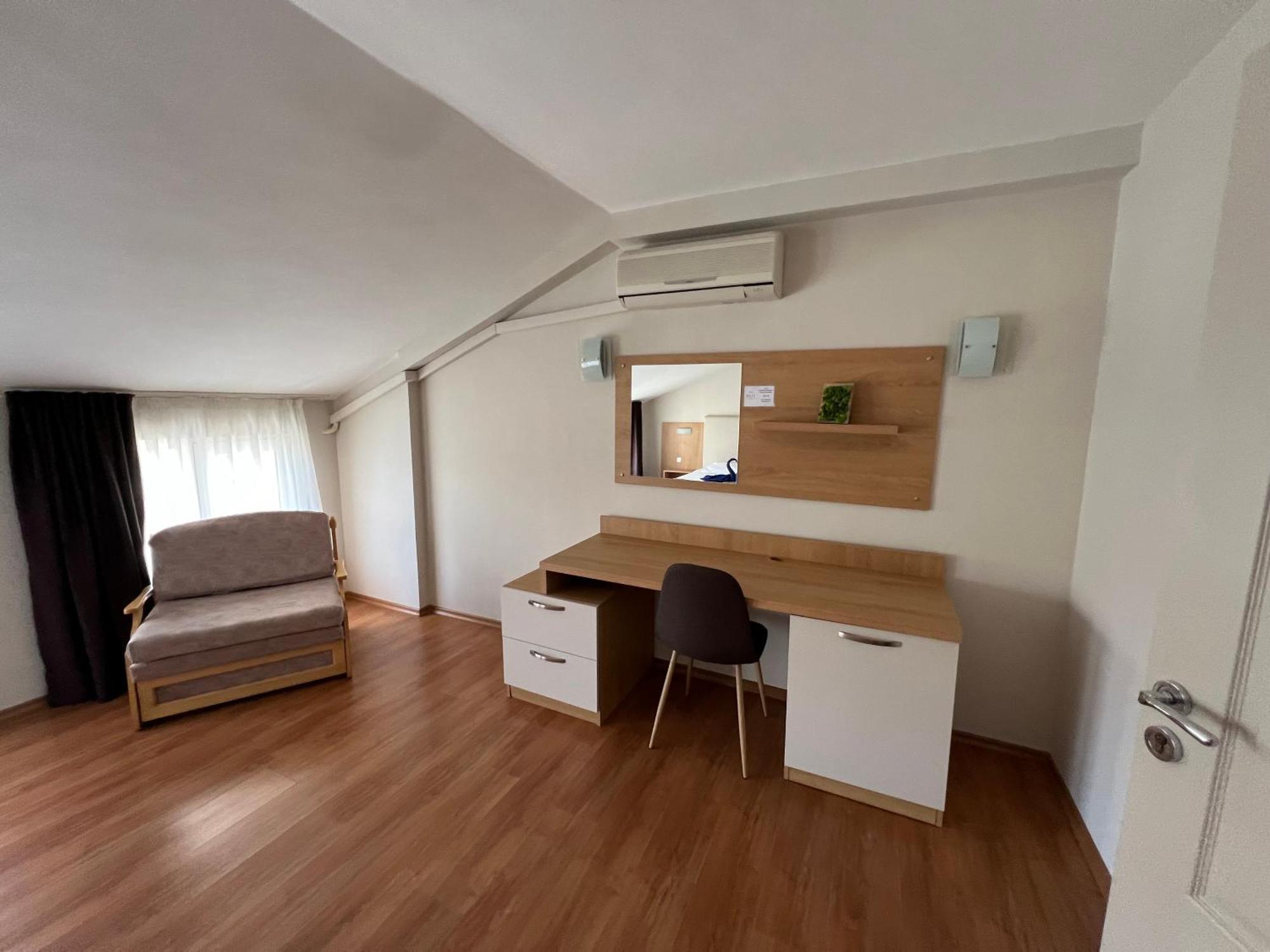 Family Hotel Milev Sveti Vlas Buitenkant foto