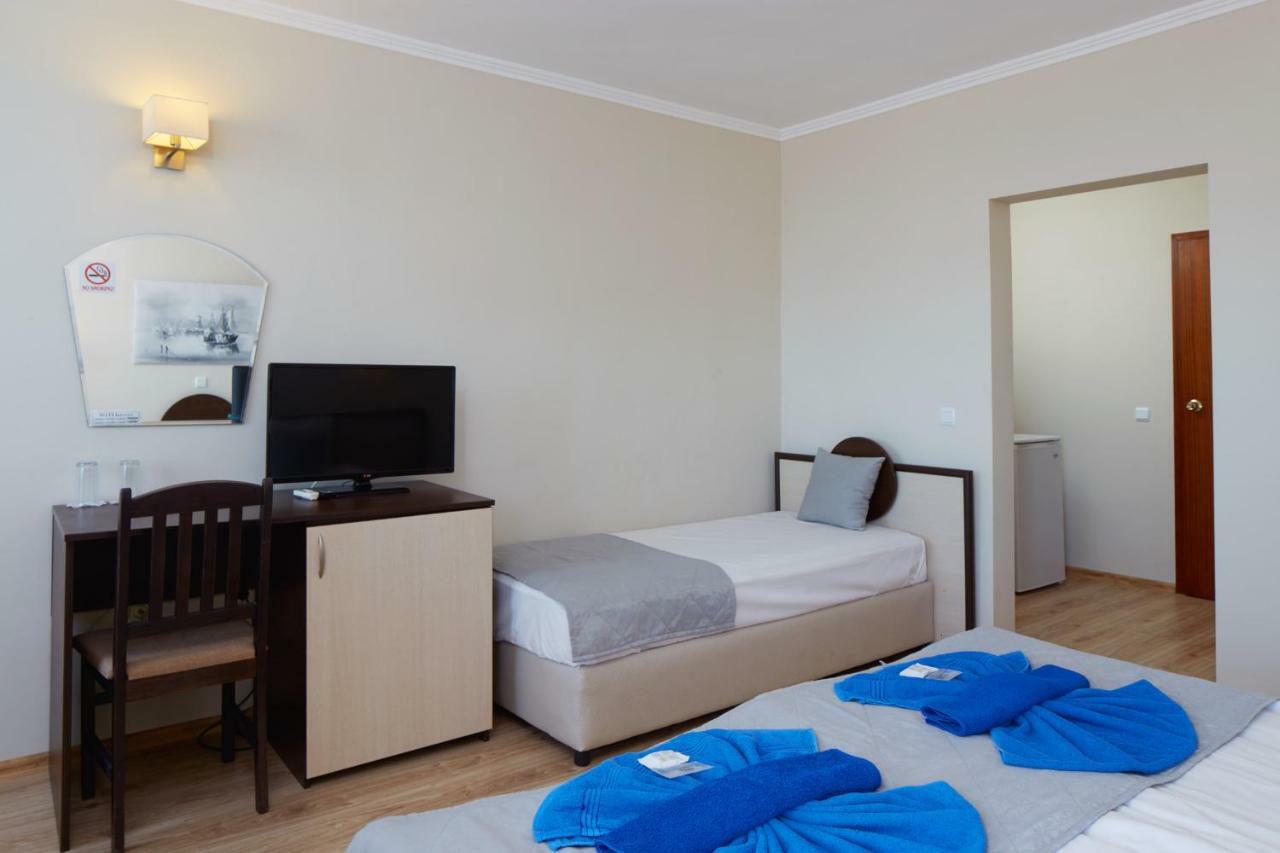 Family Hotel Milev Sveti Vlas Buitenkant foto